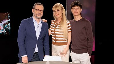 Noche familiar en 'Versi�n espa�ola' con 'Voy a pas�rmelo bien', de David Serrano