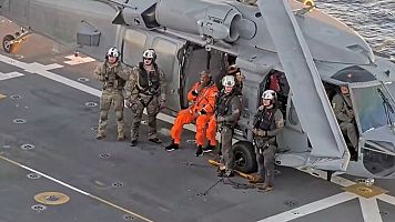 El piloto de la misi�n Artemis II, V�ctor Glover, en un buque de la Marina de Estados Unidos.