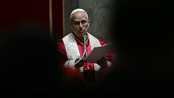 El papa urge a la paz a los gobernantes: "�Det�nganse! �Si�ntense en mesas de mediaci�n!