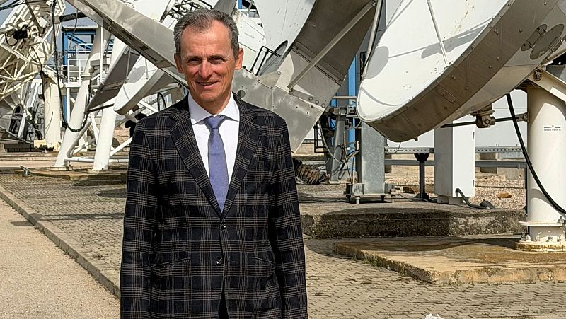 Pedro Duque, tras el éxito de Artemis II: "Es posible establecer una base en la Luna"