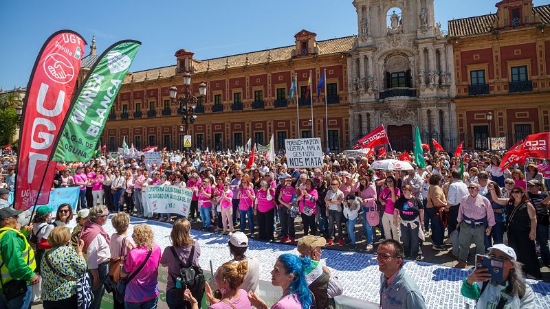 Las Mareas Blancas salen a la calle en las ocho capitales andaluzas en defensa de la sanidad p�blica