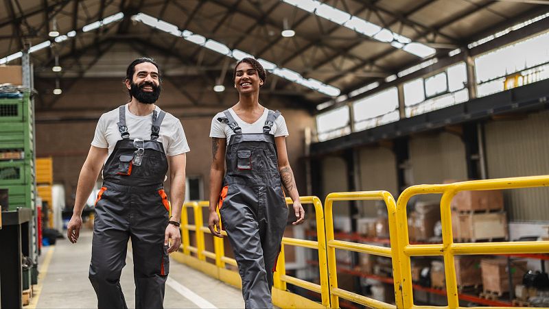 El Gobierno aprueba el nuevo Reglamento de Extranjer�a para regularizar a medio mill�n de inmigrantes