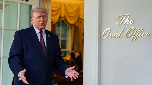 Trump critica de nuevo al papa: "�Le pueden decir que Ir�n ha matado a 42.000 inocentes?"