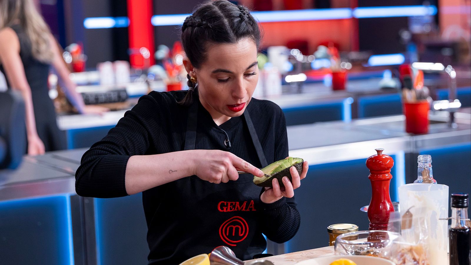 Gema triunfa con su tataki de wagyū y kale - MasterChef | Ver