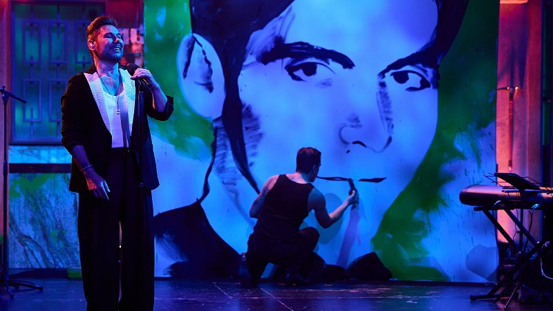 Danza, pintura, música, poesía y cante: así fue el espectacular y sentido homenaje de Miguel Poveda a Lorca en La Revuelta
