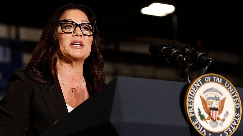 Renuncia la secretaria de Trabajo de EE.UU. en medio de investigaciones en su contra