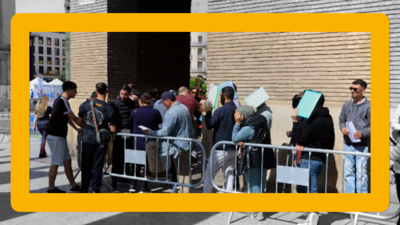 Arranca la tramitaci�n presencial de la regularizaci�n expr�s. En Extremadura podr�n acogerse m�s de 3.000 migrantes.