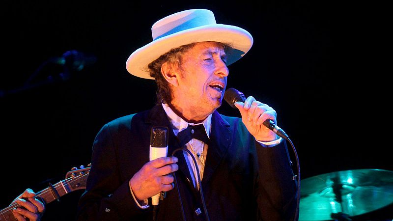 Bob Dylan reinterpreta su legado en una noche mágica en Madrid