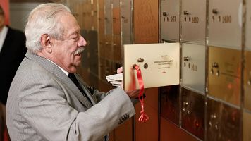 Gonzalo Celorio deja como legado un manuscrito de su primera novela y cartas con Sara Montiel