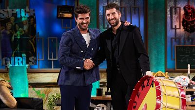 Maxi Iglesias asegura estar "cancelado en otros programas" tras pasar por La Revuelta: "Volvería a hacerlo una y mil veces"