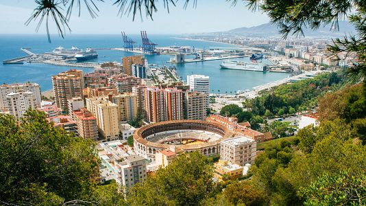 Vista de M�laga, ciudad que concentra junto a Sevilla el grueso del crecimiento econ�mico y demogr�fico de Andaluc�a