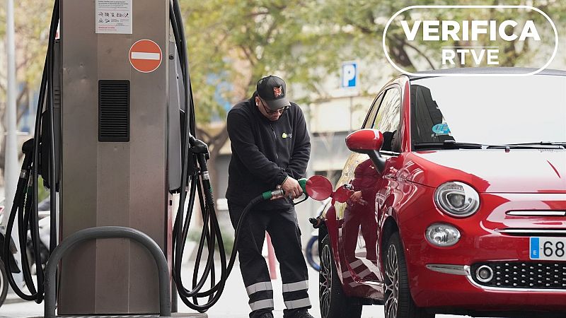 �Cu�ntos impuestos pagamos por cada litro de gasolina? S�, pueden suponer la mitad del precio