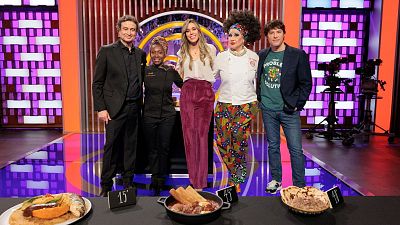 Mayra Adam Chal� y la Terramoto de Alcorc�n con el jurado de MasterChef