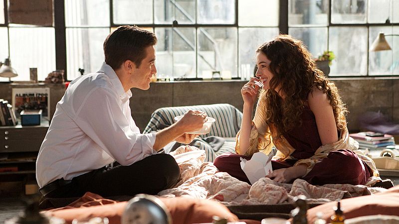 La segunda vez de Anne Hathaway y Jake Gyllenhaal en 'Amor y otras drogas', un romance inspirado en una historia real
