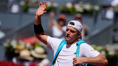 J�dar resiste en Madrid tras las bajas de Davidovich y M�rida