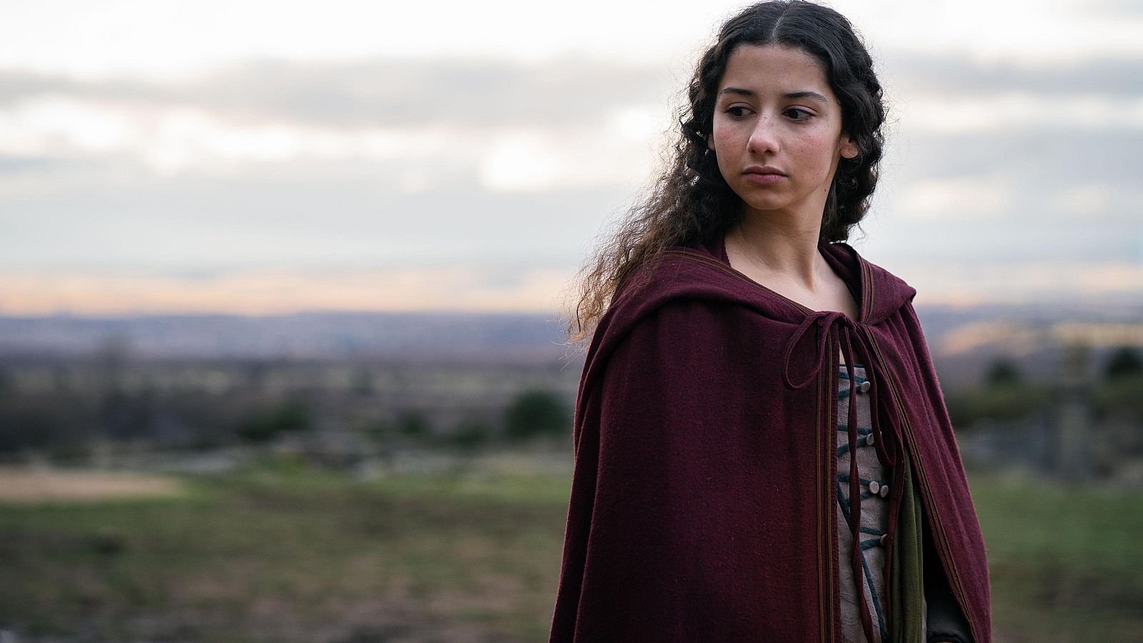 Helena Zumel interpreta a Leonor, la joven misteriosa que ha aparecido en el bosque de 'Valle Salvaje'