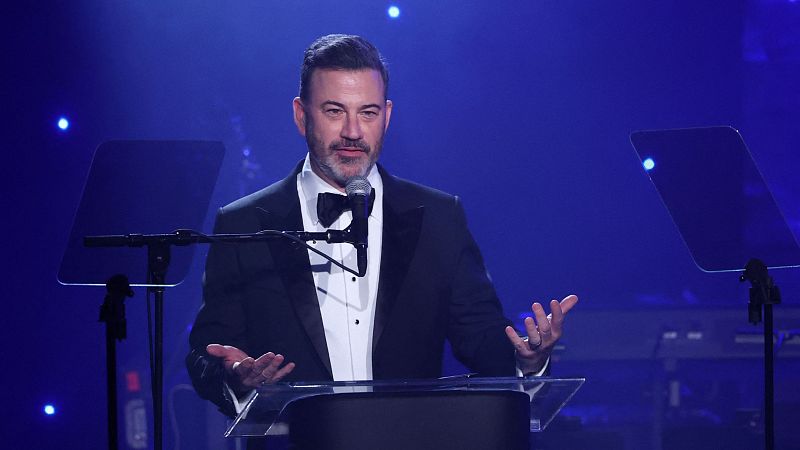 Jimmy Kimmel se defiende después de que Donald Trump pidiese su despido por llamar a Melania "viuda expectante"