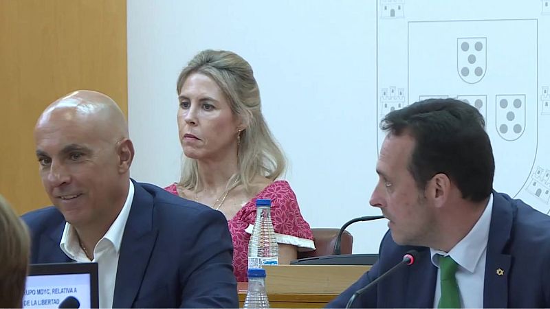 Teresa L�pez renuncia a su acta de diputada