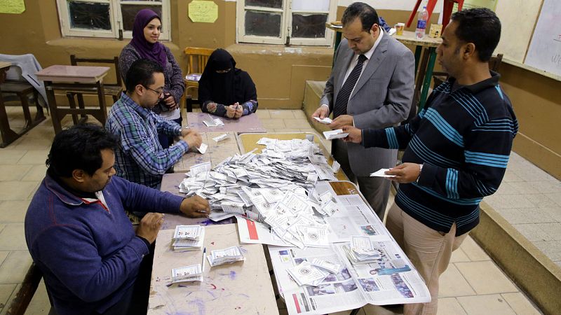 Concluyen los comicios presidenciales egipcios después de 3 días de votación