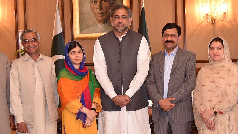 Malala, en su regreso a Pakistán: "Es el día más feliz de mi vida"