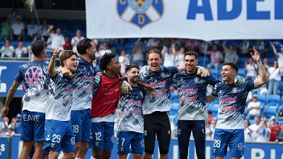 El CD Tenerife despierta de su pesadilla un a�o despu�s: asciende a Segunda tras la derrota del Celta Fortuna