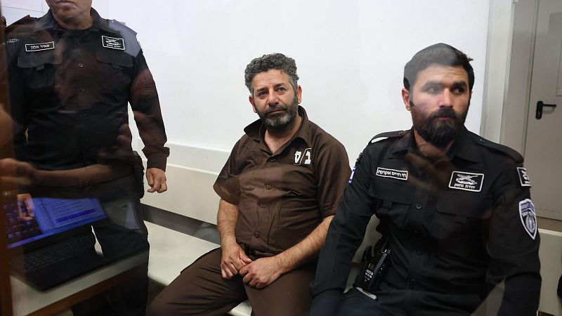 Un tribunal israelià allarga dos dies la detenció de Saif Abukeshek i Thiago Ávila
