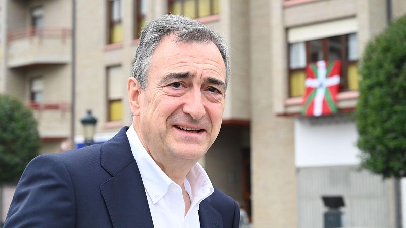 Aitor Esteban ve "inaceptable" el meme de los socialistas vascos sobre �l: "Lo preocupante es lo que dice"