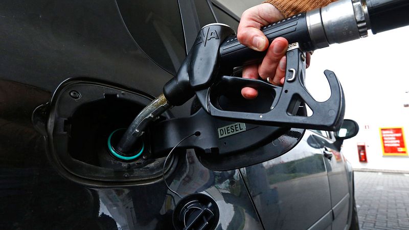 La gasolina y el diésel se encarecen justo antes de los días festivos de Semana Santa