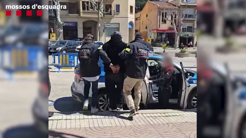 Detingut un home a Arenys de Mar per agredir sexualment una dona i intentar matar-la