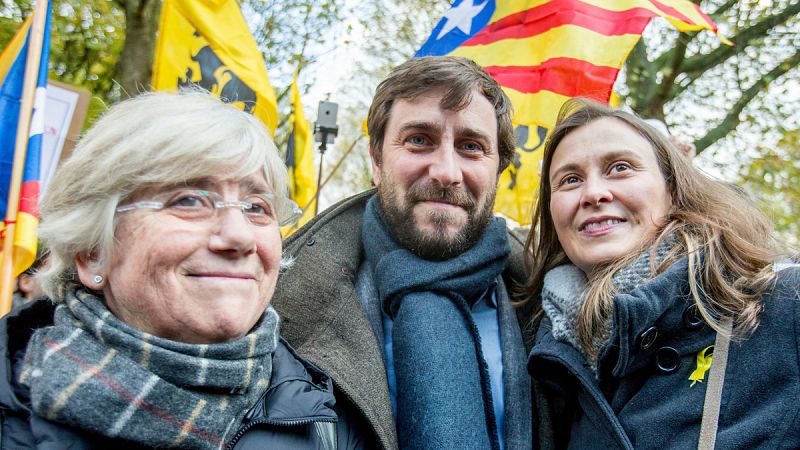 Los exconsellers catalanes en el extranjero abren una web de donaciones ante las euroórdenes