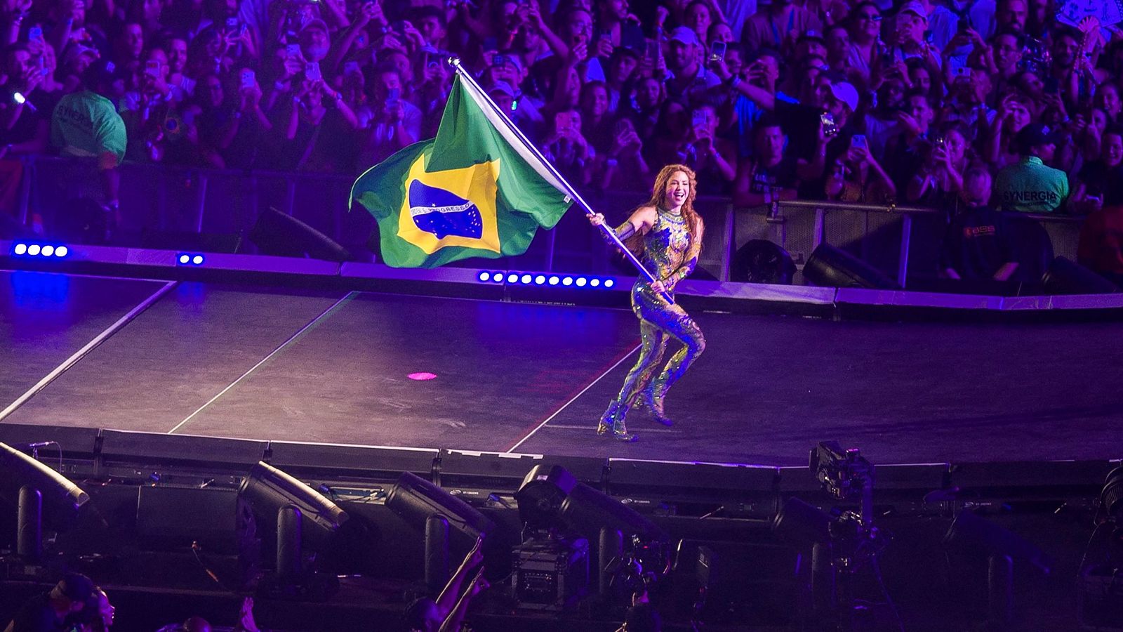 Shakira reúne a dos millones de personas en Copacabana | Ver