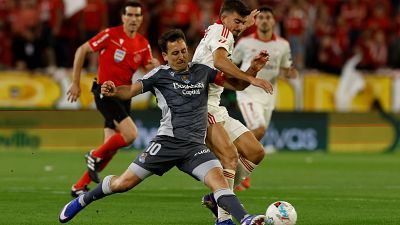 Alexis da ox�geno al Sevilla, que sale del descenso con su victoria sobre la Real Sociedad
