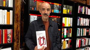 El escrito Jes�s Carrasco con su nueva novela, 'El detalle'