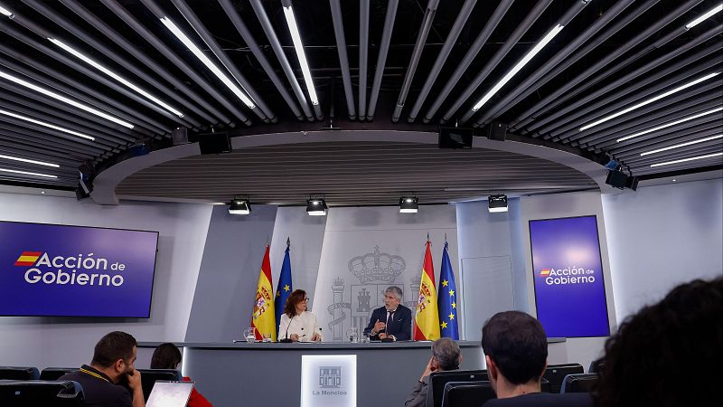 Los 14 españoles del crucero con el brote de hantavirus guardarán cuarentena en el Gómez Ulla de Madrid
