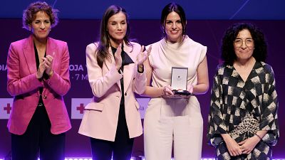 VerificaRTVE recibe la Medalla de Oro de Cruz Roja "por su labor esencial contra la desinformaci�n"