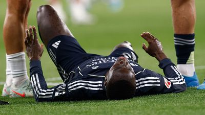 Mendy pasar� por el quir�fano y estar� cinco meses de baja
