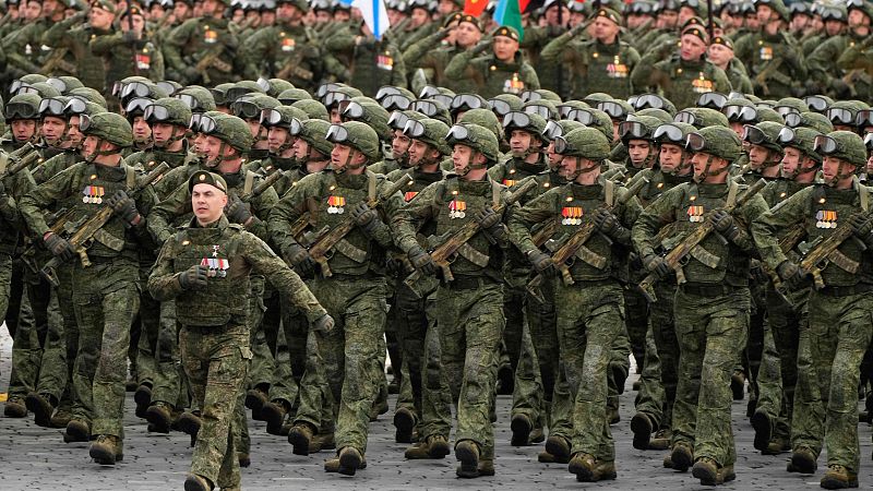 Rusia y Ucrania se acusan mutuamente de violar el alto el fuego de tres días