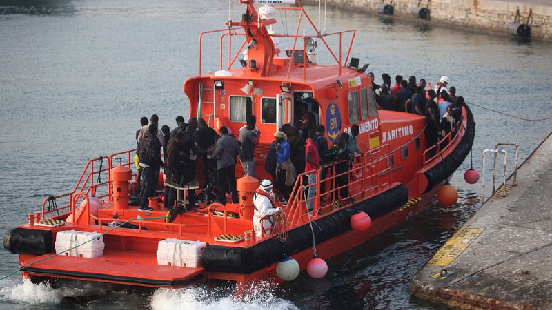 Al menos cuatro muertos en el naufragio de una patera en el Estrecho de Gibraltar