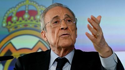 Florentino P�rez desoye a Enrique Riquelme y convoca ya elecciones con 10 d�as de plazo para presentar candidaturas