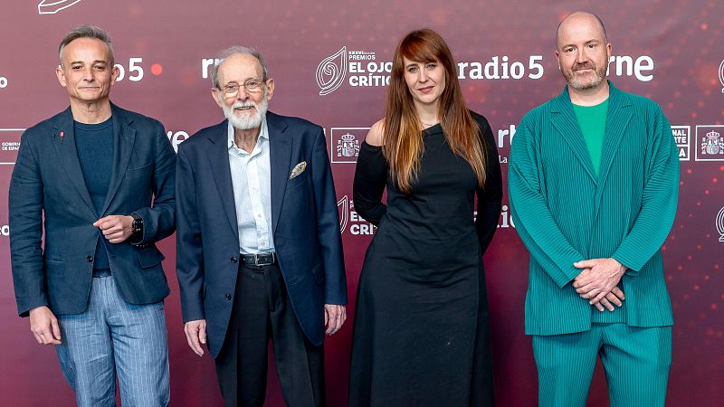 Emilio Gutiérrez Caba, a los jóvenes talentos de los premios 'El Ojo Crítico' : "Aprovechad la vida, pasa como un suspiro"