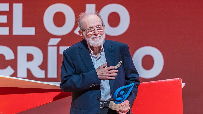 Emilio Gutiérrez Caba, a los jóvenes talentos de los premios 'El Ojo Crítico' : "Aprovechad la vida, pasa como un suspiro"