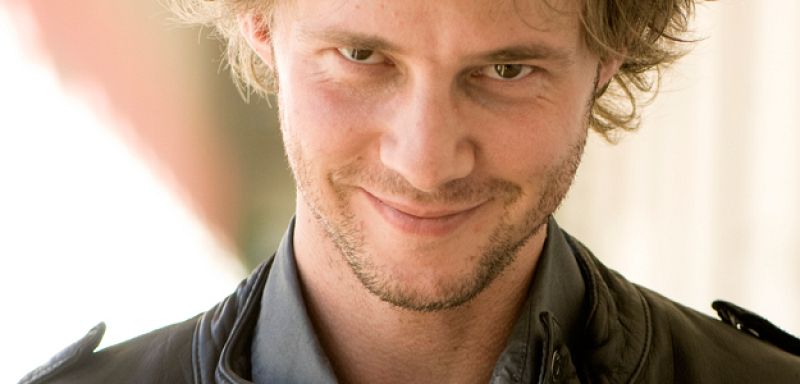 Jorge Lestón, interpretado por Eloy Azorín