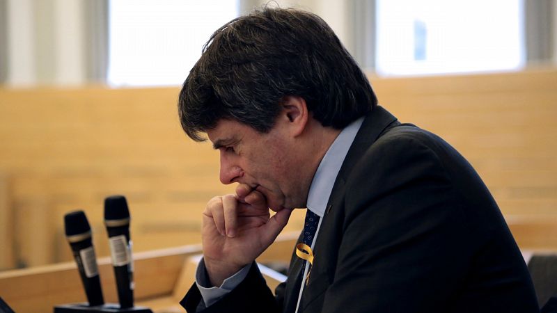 La Fiscalía alemana pide la extradición de Puigdemont y equipara la rebelión a la alta traición del código alemán