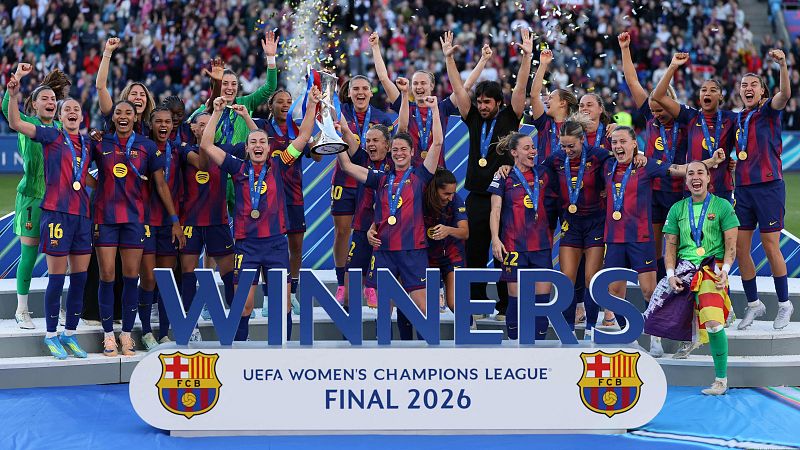 El Barça conquista su cuarta Champions con dos dobletes de Ewa Pajor y Salma Paralluelo