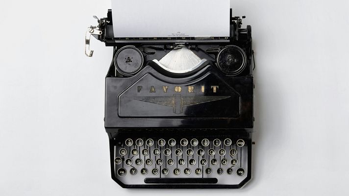 florian-klauer-mk7D-4UCfmg-unsplash