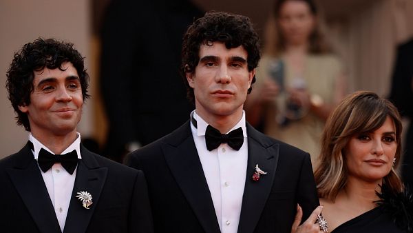 El magnetismo de Los Javis y ?La bola negra?  gusta en Cannes: ?Los amores de Lorca han estado omitidos?.
