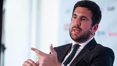 Enrique Riquelme formaliza su intenci�n de presentarse a las elecciones del Real Madrid