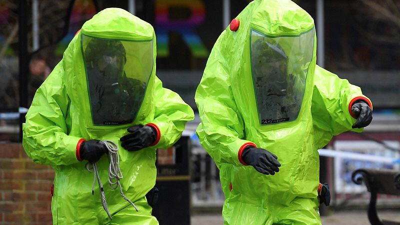 El laboratorio británico no puede confirmar si la toxina que envenenó al exespía Skripal procede de Rusia