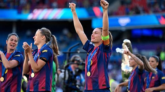 Alexia celebra la cuarta Champions del Bar�a en Oslo