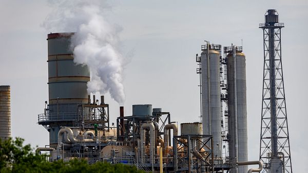El cierre del estrecho de Ormuz lleva al precio de la gasolina a m�ximos de cuatro a�os